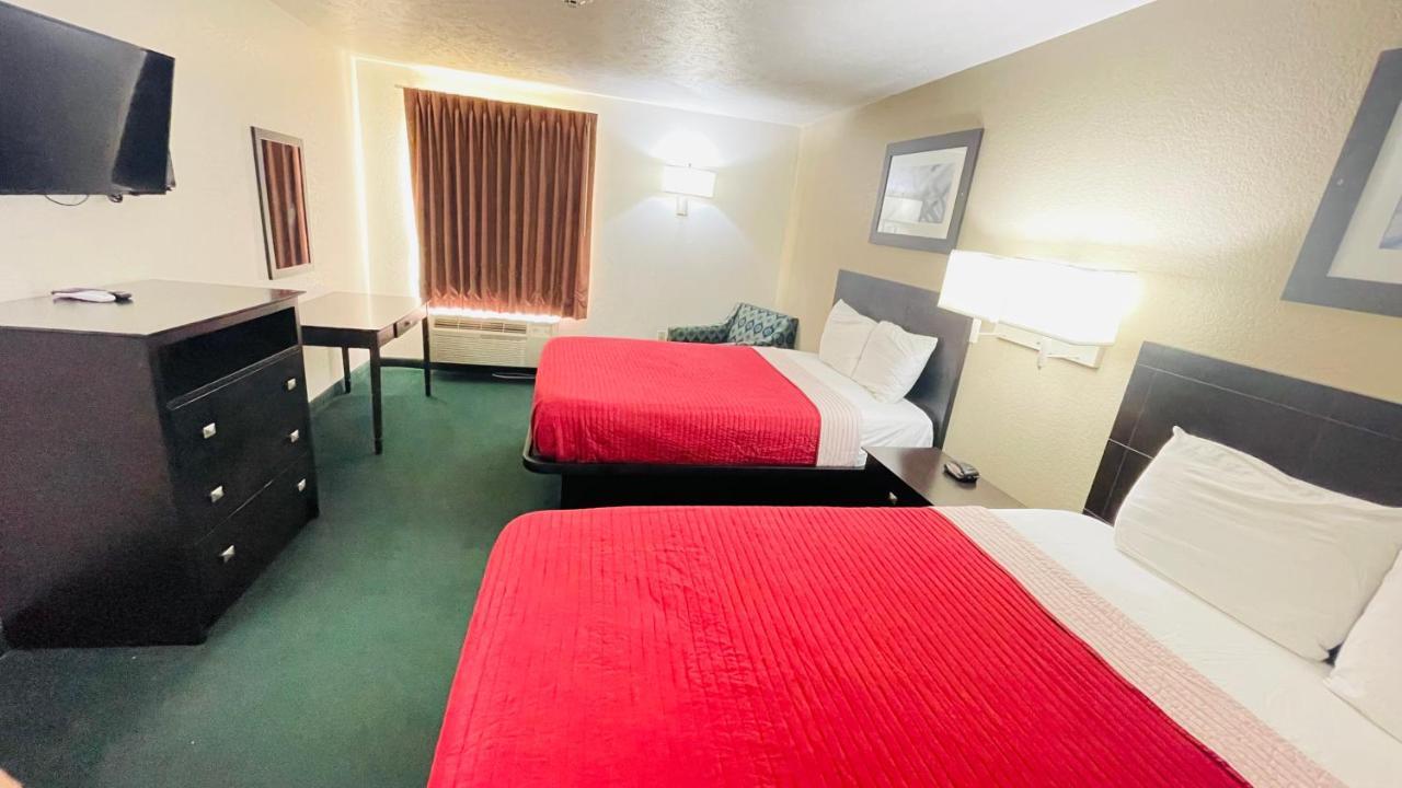 Pinckneyville Inn And Suites Exterior foto