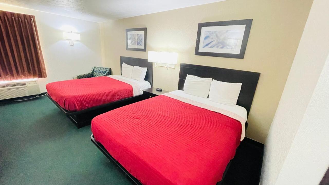 Pinckneyville Inn And Suites Exterior foto